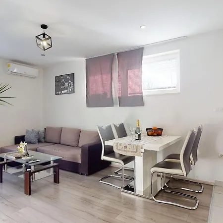 Apartman Antonela *
